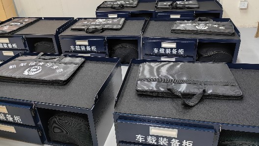 从需求到交付，一站式解决方案｜我司成功完成某公安局50套车载装备柜定制项目