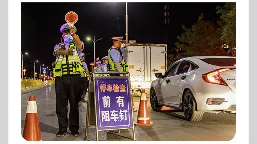 高效拦车神器：抛撒式路障，执法人员的新选择